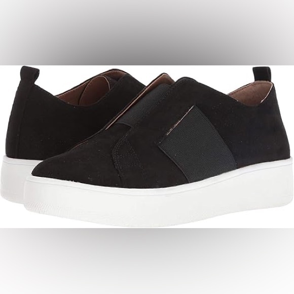 Steve Madden Brad Black Flats - Picture 2 of 5